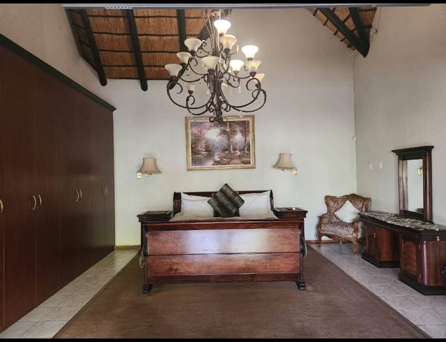 571M² BED & BREAKFAST FOR SALE IN CASHAN